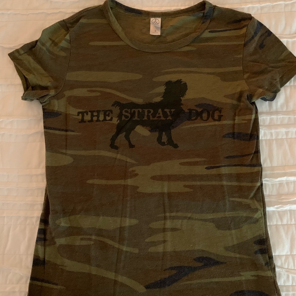 Short sleeve tee